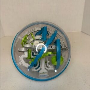 Spin Master Games Perplexus Rebel, 3D Maze Game with 70 Obstacles